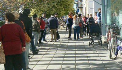 Largas colas para el subsidio de garrafas en la ANSeS