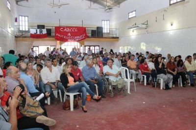 La UCR refut� respaldo del PJ a Insfr�n. Asegur� 