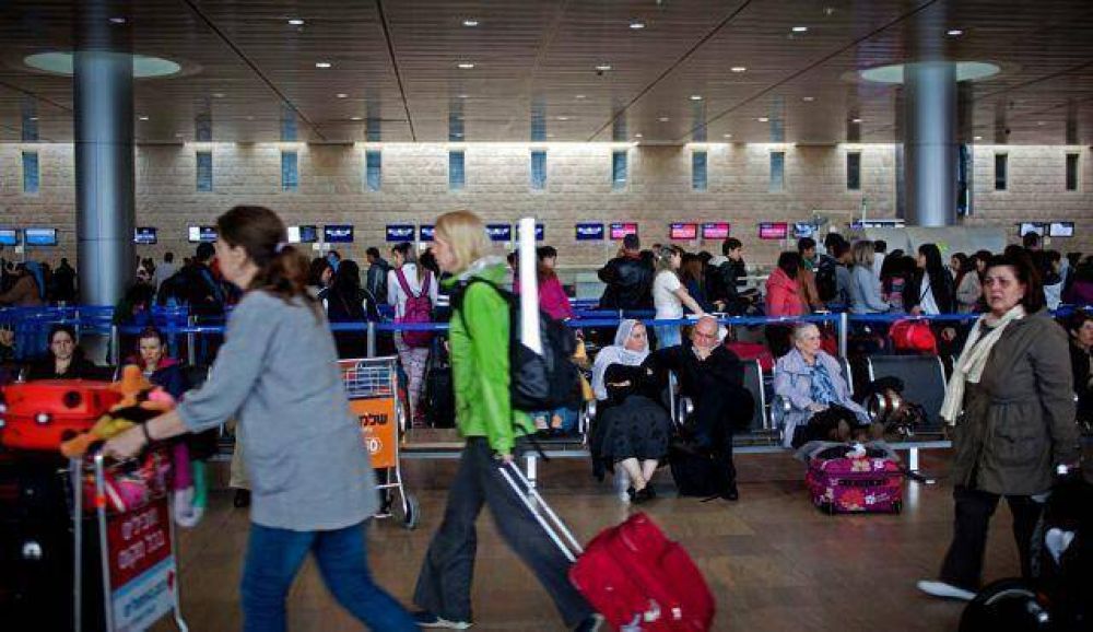 Se espera que más de 1.3 millones de personas pasen por el aeropuerto de Israel al finalizar Pesaj