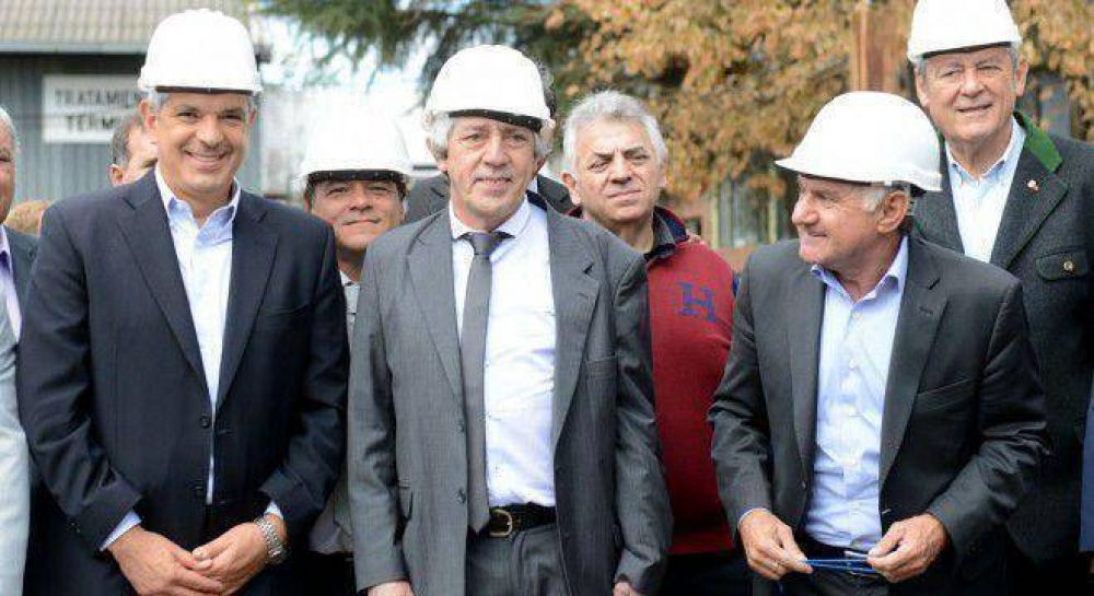 Dom�nguez apunta a la alianza con intendentes y sale a recorrer el Conurbano