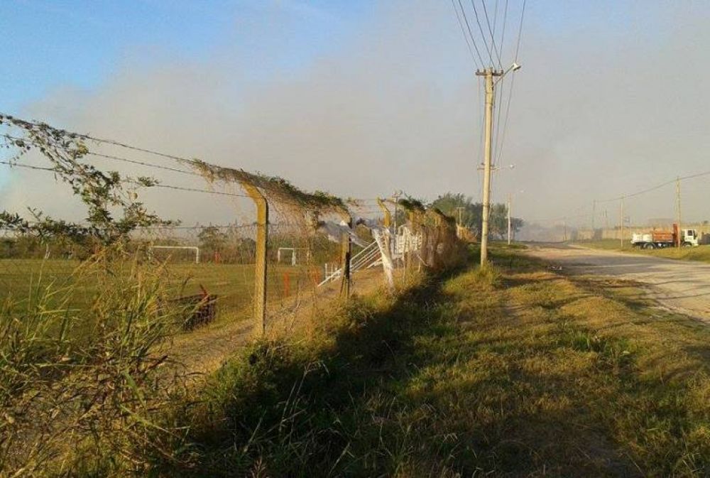 Vecinos desesperados: Bruera sigue con la quema de basura