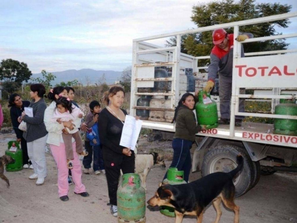 Ma�ana comienza el pago del subsidio por la garrafa social