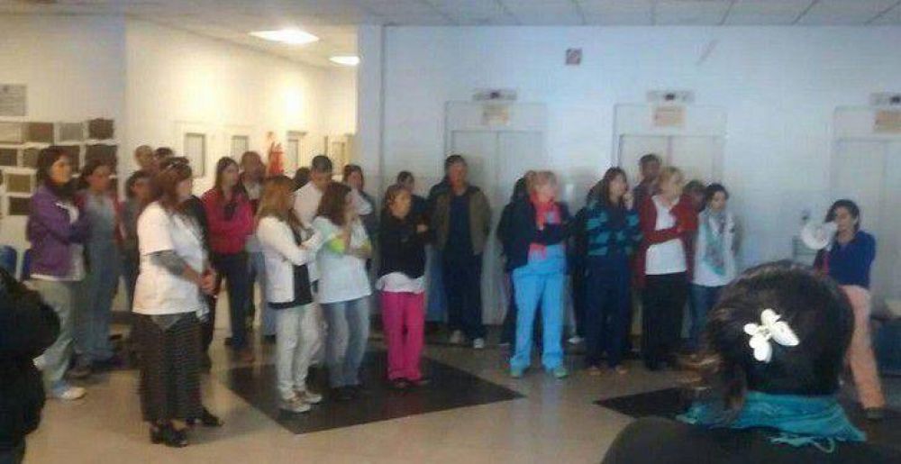 ASAMBLEA EN EL HOSPITAL DE WILDE REPUDIA LOS DESPIDOS Y EXIGE LA REINCORPORACI�N