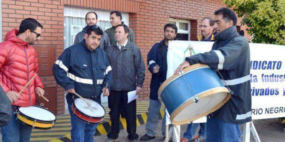 RECLAMO SALARIAL: Trabajadores de Camuzzi paran por 48 horas