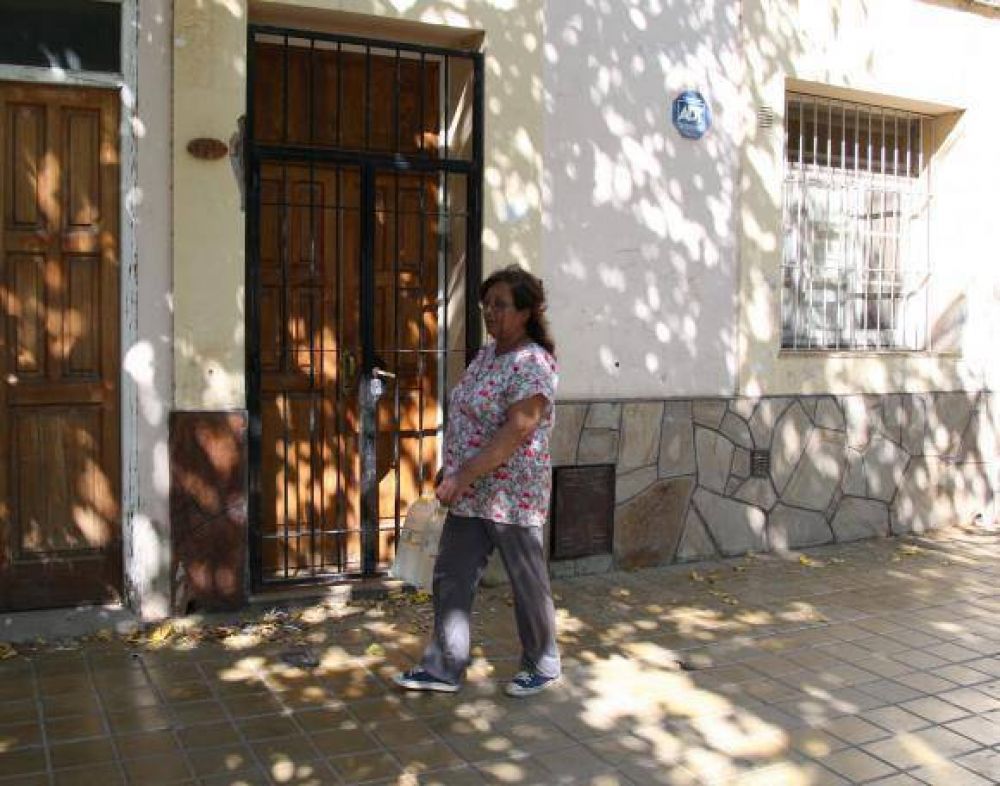 Se sobresaltaron hasta los polic�as con la chica que estaba 