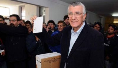 Gioja no descart� adelantar las elecciones en San Juan