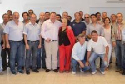Comienzan las reuniones en el radicalismo entrerriano para conformar un frente opositor