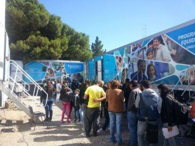 Los m�viles sanitarios de la Naci�n y el cami�n de 