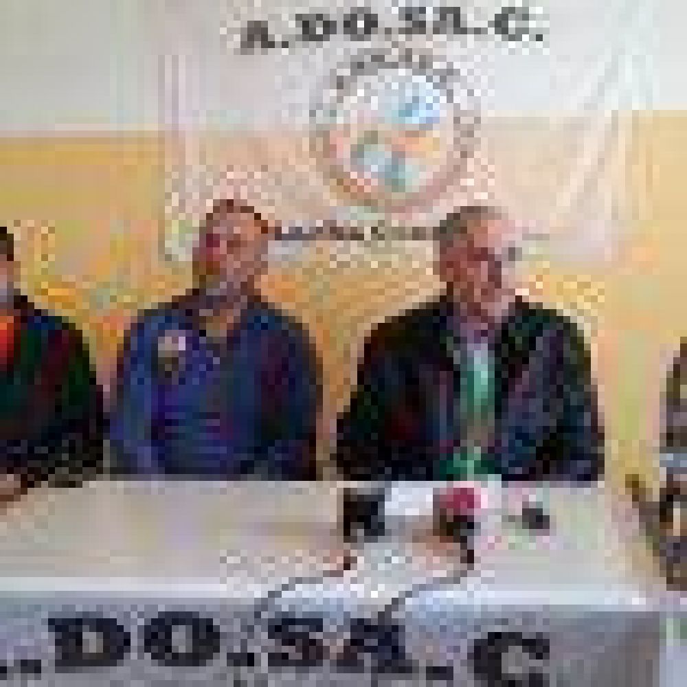 Docentes aceptaron �a cuenta� el aumento salarial del Gobierno