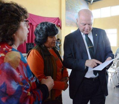 Vicegobernador sigue visitando las escuelas