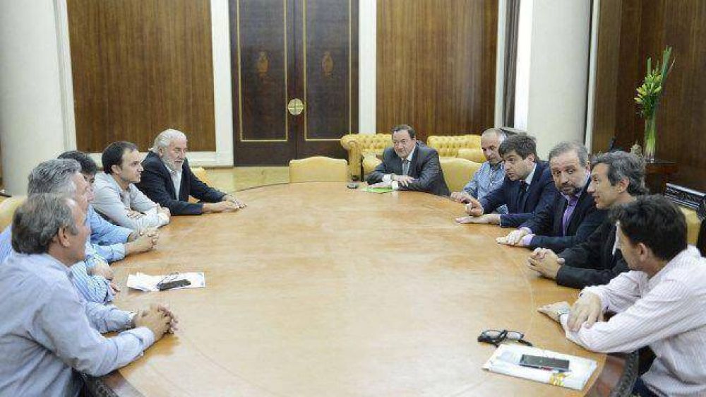 Otorgan cr�ditos blandos para productores de kiwi marplatenses