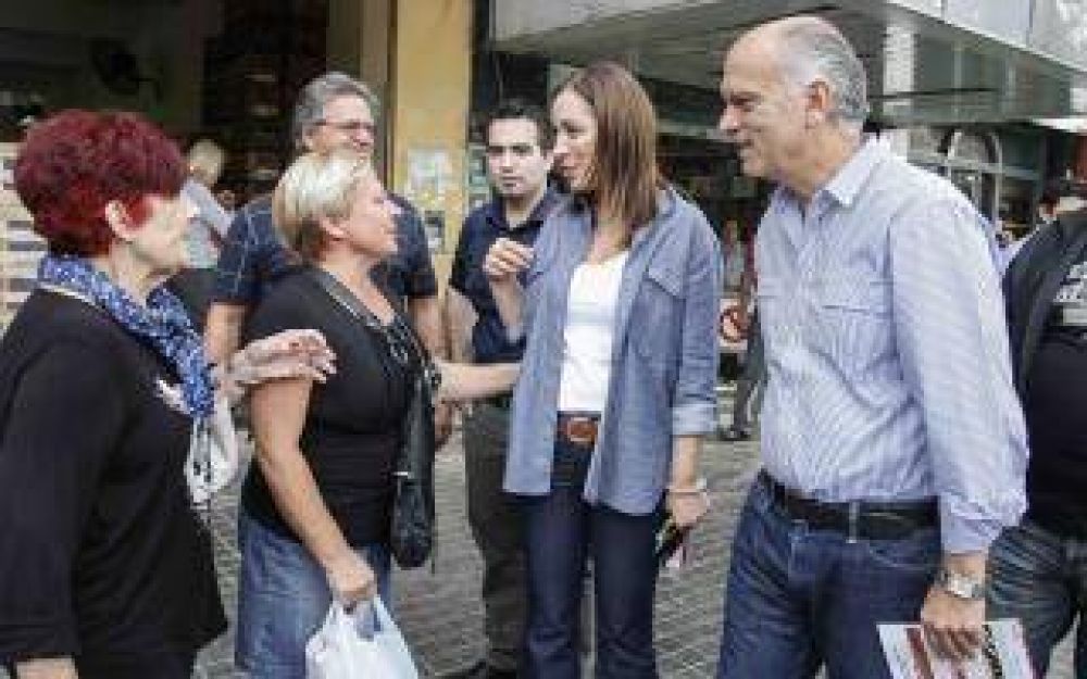 Elecciones 2015: Vidal recorri� Lan�s
