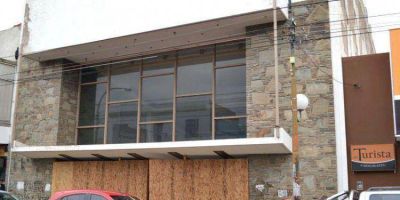 EN PLENO CENTRO: Refaccionan �Cine Coliseo� para locales comerciales