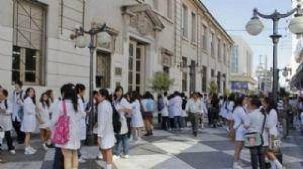 Alumnos tucumanos inician sus vacaciones el 6 de julio