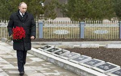 Decidido a abrir fisuras en el frente europeo, Putin coquetea con Grecia
