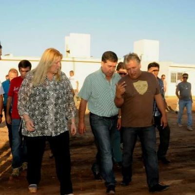 Sergio Casas constat� el r�pido avance en la ejecuci�n de 600 viviendas en la zona este