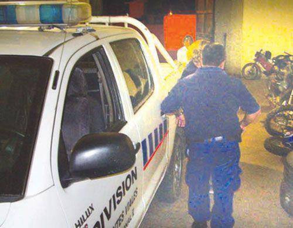 Cayeron dos j�venes con 570 gramos de marihuana