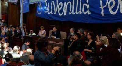 Bruera pidi� ayuda a Berni, defendi� a la Polic�a Local y dispar� dardos a la Bonaerense
