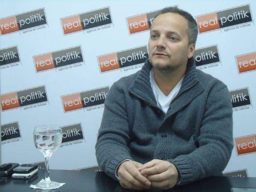 Javier Pacharotti: �A la polic�a local no se la ve en las zonas m�s calientes de la ciudad�