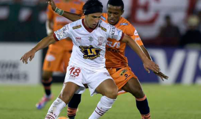 Hurac�n no pudo con el d�bil Universitario