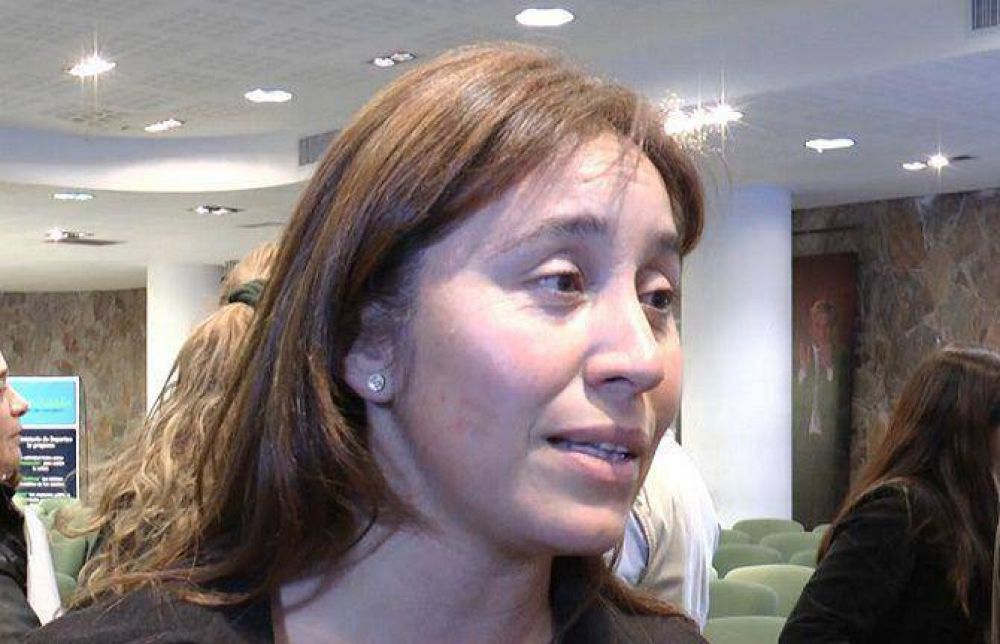  La intendenta de Los Molles volc� en su camioneta en Villa del Carmen