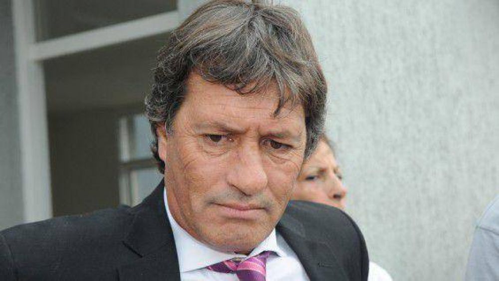 Intendentes confirman atrasos en el giro de fondos