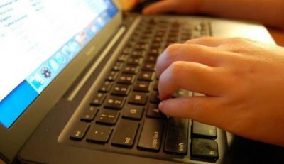 Abort� con pastillas y est� internada en grave estado