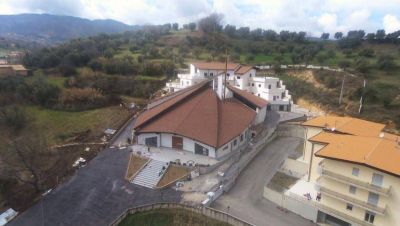 Di�logos en Arquitectura: una nueva iglesia del Centro Ave