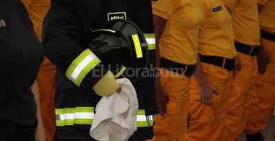 Investigan un incendio en barrio Candioti