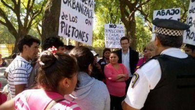 Pol�mica por la urbanizaci�n de Los Piletones