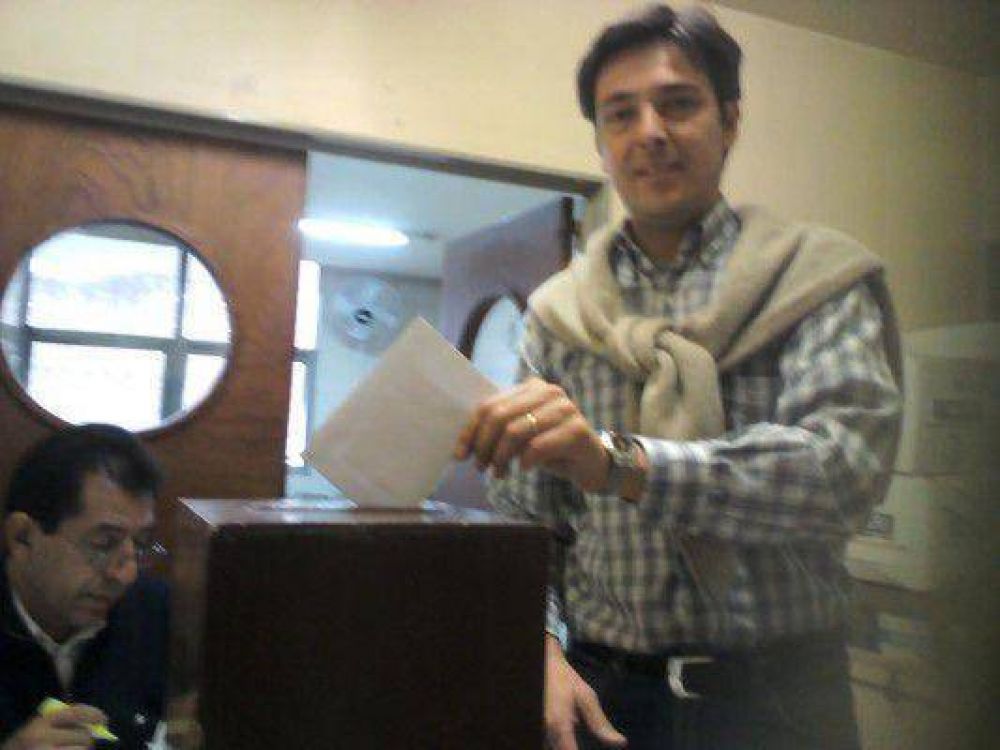 Zacar�as, reelecto en el Sindicato de Trabajadores del Gas