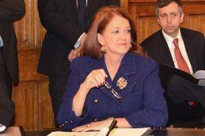 La embajadora Alicia Castro fue convocada al Foreign Office
