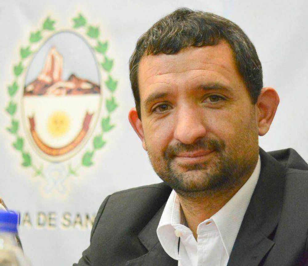Harold Bark lanz� su candidatura como concejal
