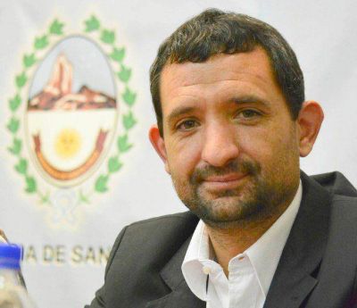 Harold Bark lanz� su candidatura como concejal