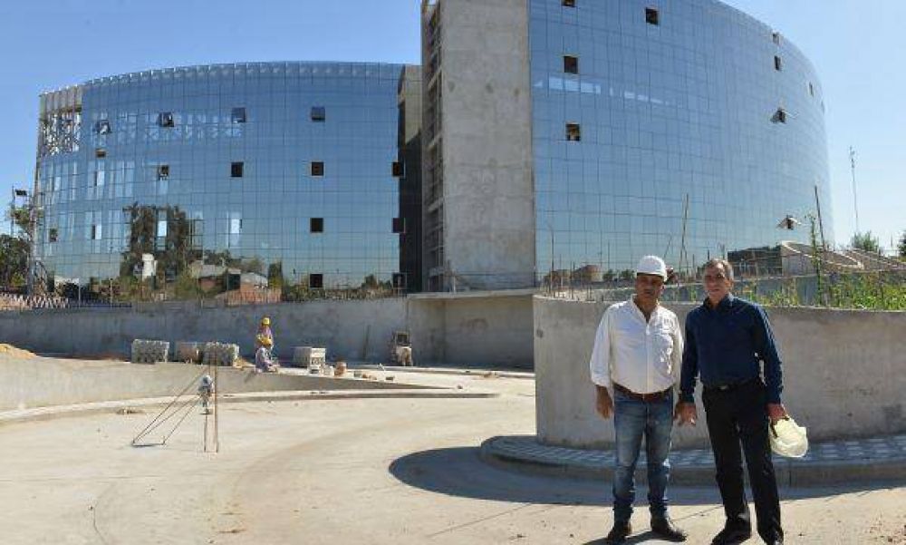 �Este va a ser el modelo de centro hospitalario para la provincia de Buenos Aires�
