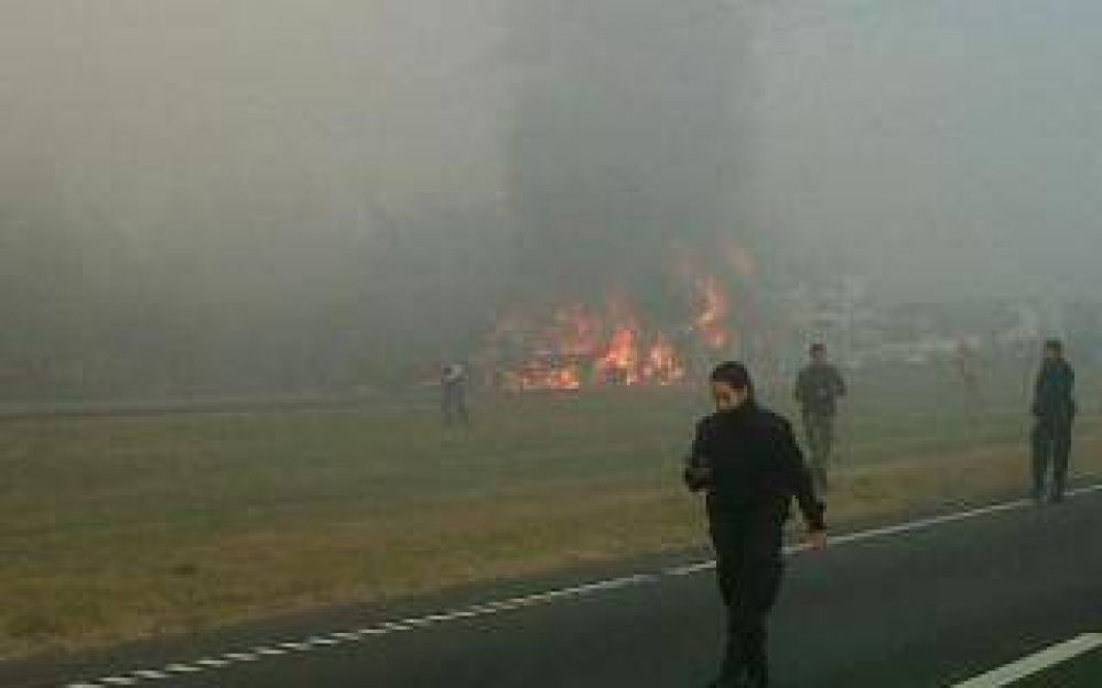 Choque e incendio en Ruta 9: Hay 2 muertos y al menos 10 heridos