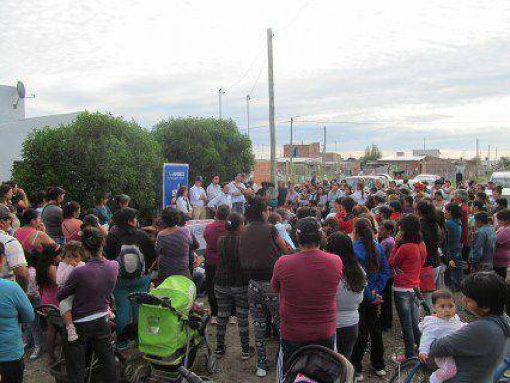 Juan Manuel Pichetto explic� los alcances del �Programa Hogar�