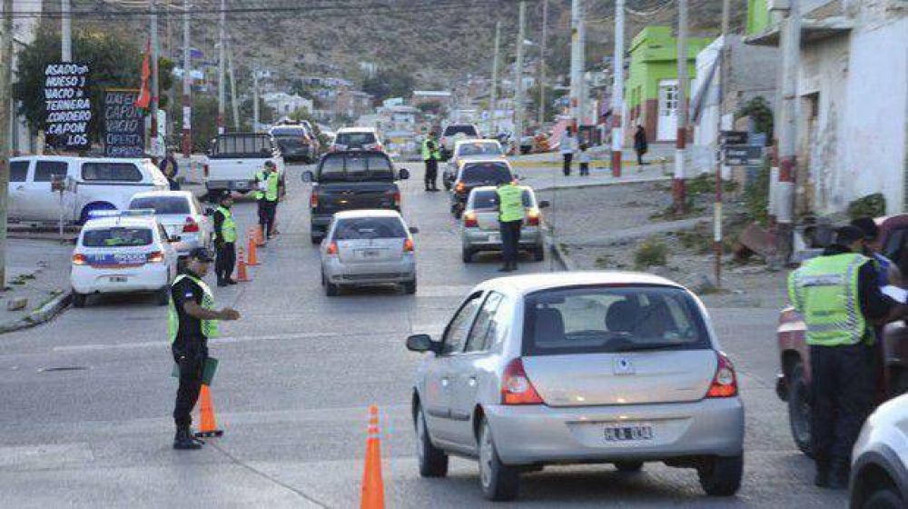 Sesenta policías participaron de dos amplios operativos de seguridad sobre la zona sur