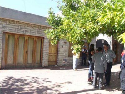 Rescataron a una anciana que estaba en total estado de abandono