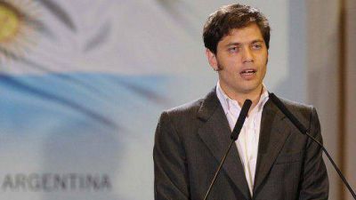 Kicillof llega a Mendoza para apoyar a Carmona