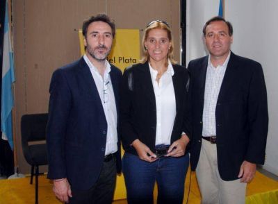Acuerdo UCR-PRO: �Somos el cambio, esta alianza es la opci�n al kichnerismo�