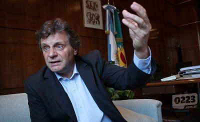 Rodeado de militancia, Pulti confirm� que ser� candidato a intendente