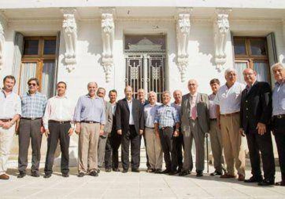 Intendentes de la UCR, en las dos boletas