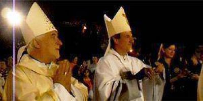 Primera misa de Adolfo Canec�n tras su ordenaci�n en Goya