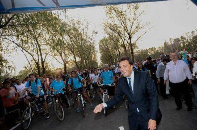 De la Torre con Massa participaron de la reinauguraci�n del vel�dromo de Bella Vista