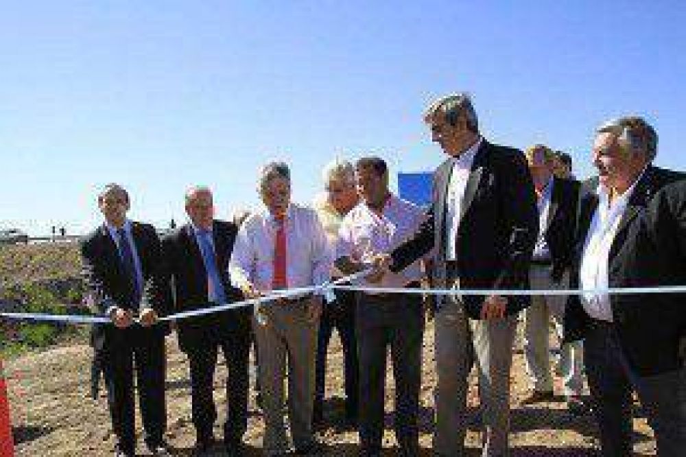 De Vido anunci� obras en Areco por m�s de $ 216 millones