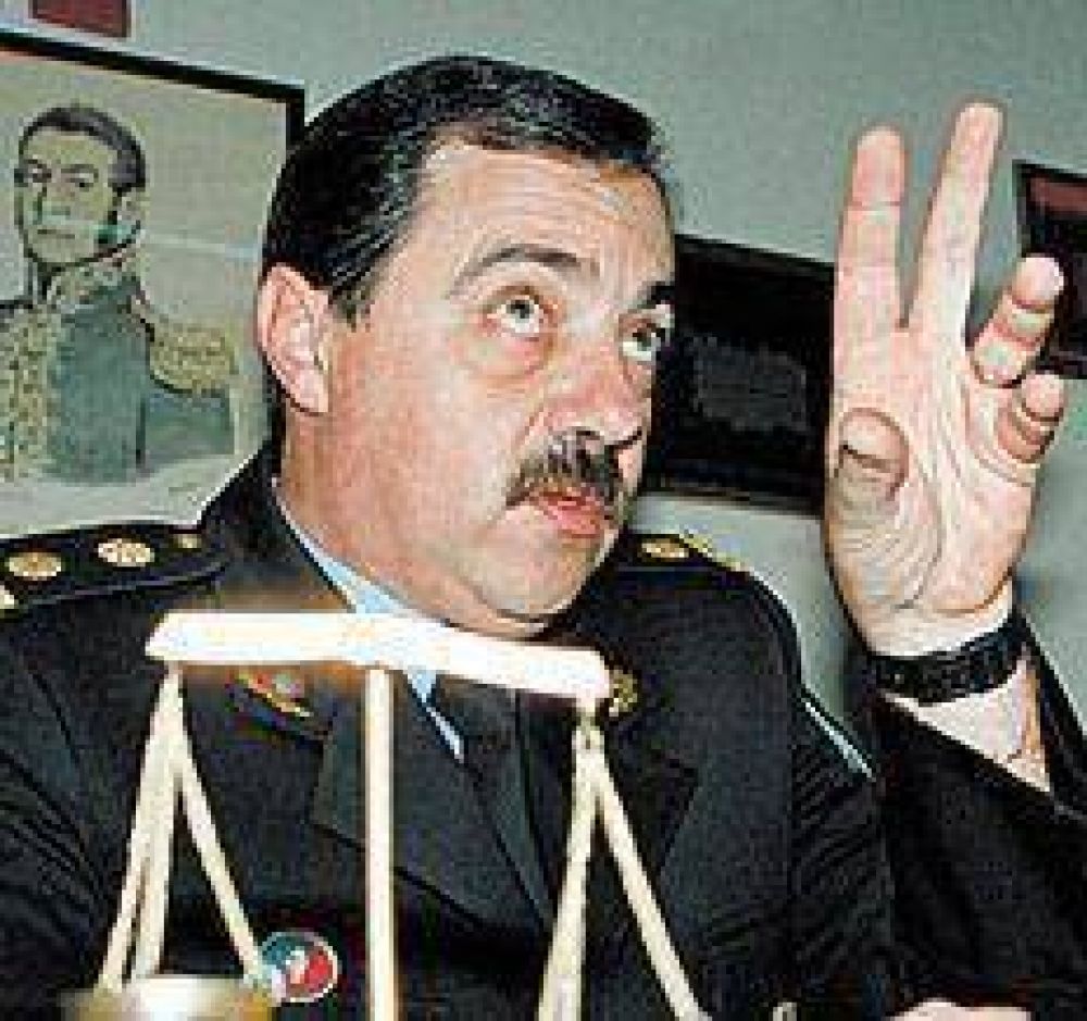 Quedaron detenidos dos ex comisarios condenados en 2008 por enriquecimiento il�cito