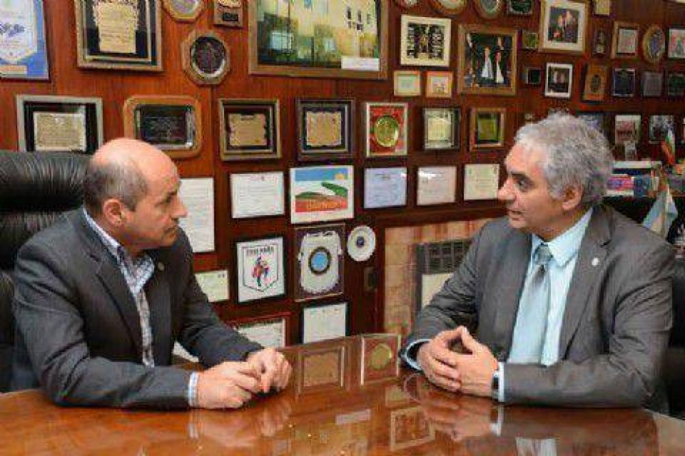 El intendente de Ensenada recibi� en su despacho al ex titular de ARBA