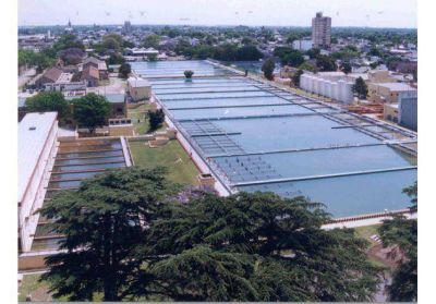 Bonfatti adelant� que la estatizaci�n de Aguas le costar�a a la provincia 180 millones de d�lares