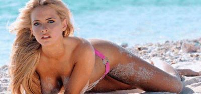Alejandra Maglietti, a los besos con el cantante de una banda de cumbia